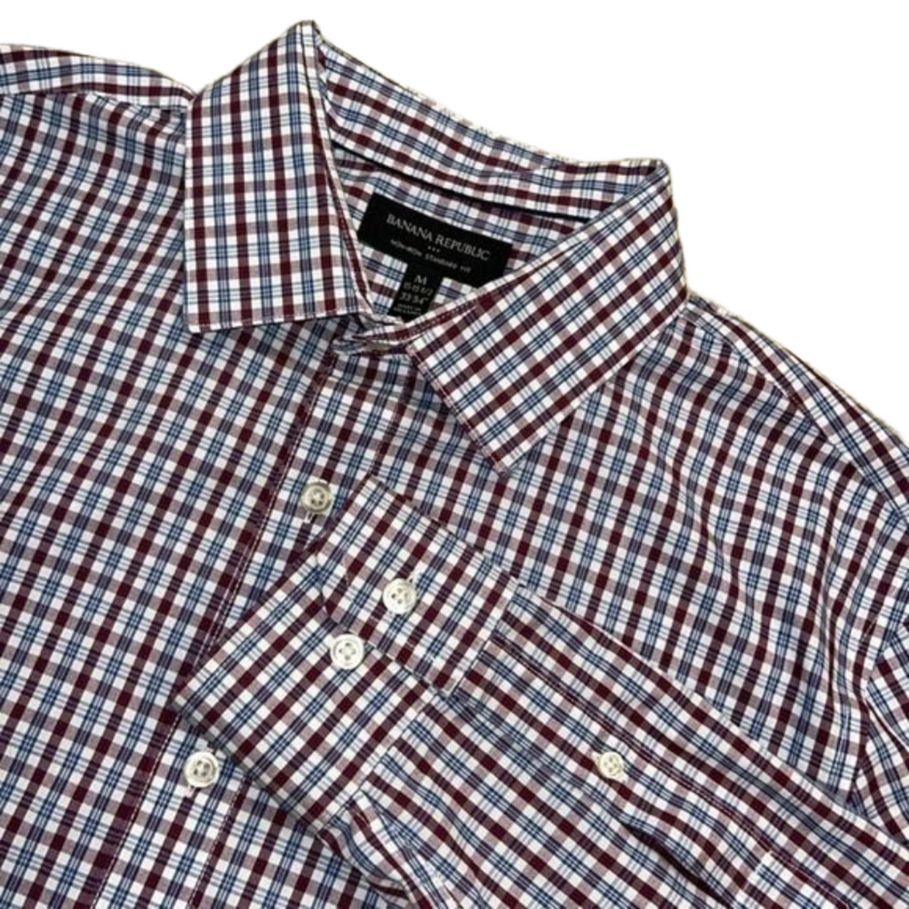 Banana Republic Non-Iron Standard Fit Red and Blue Plaid Long Sleeve Button-Up M
